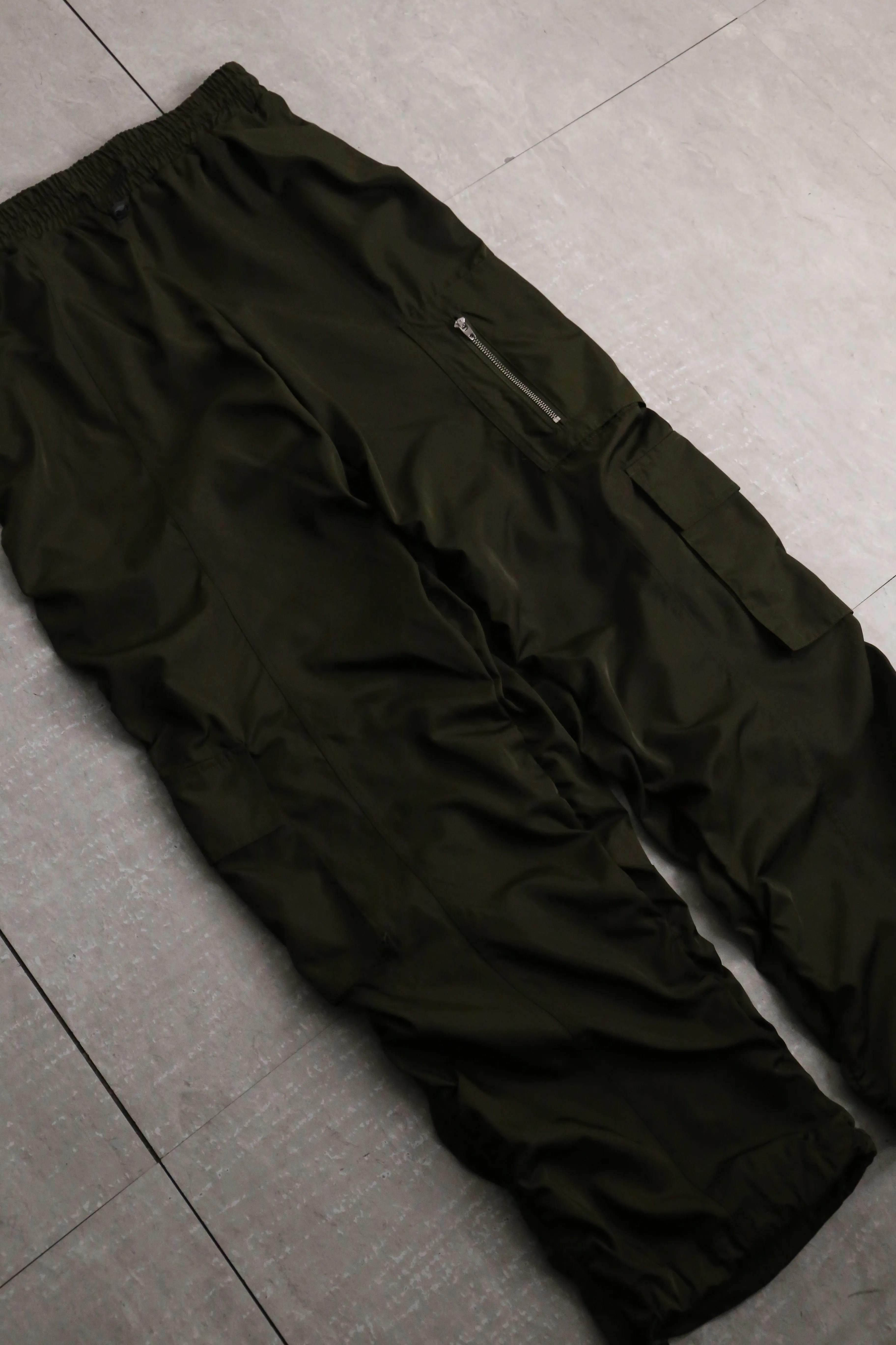 dark olive easy nylon cargo pants