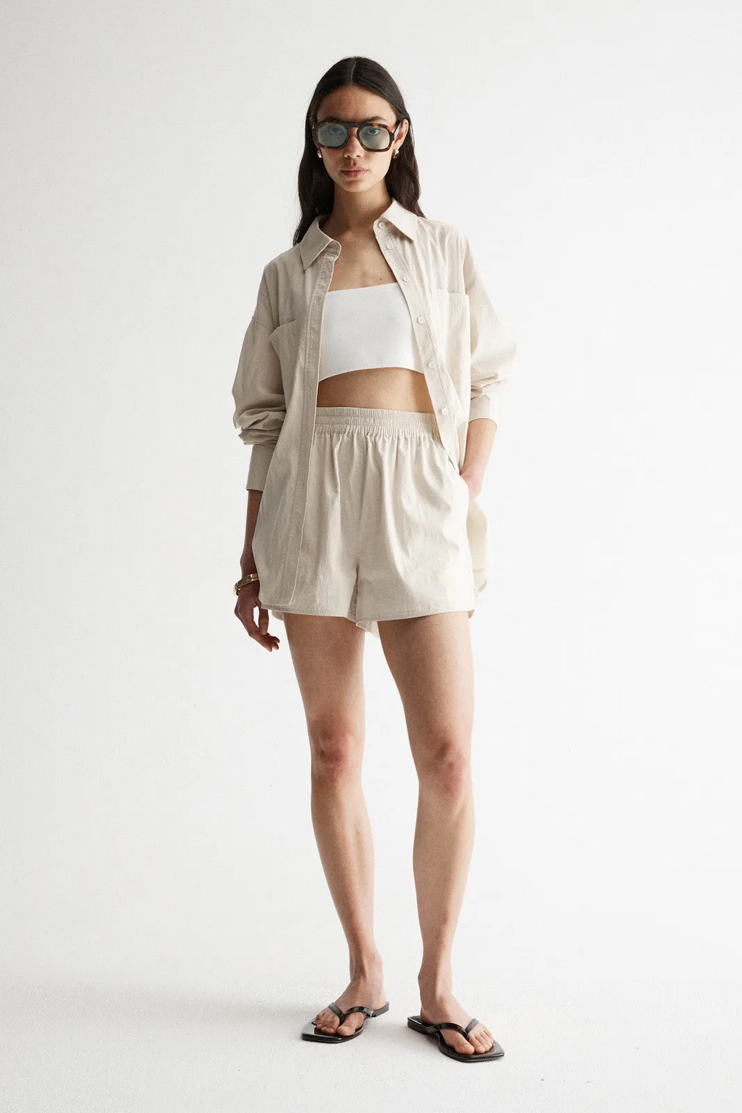 Delphie Short Sand