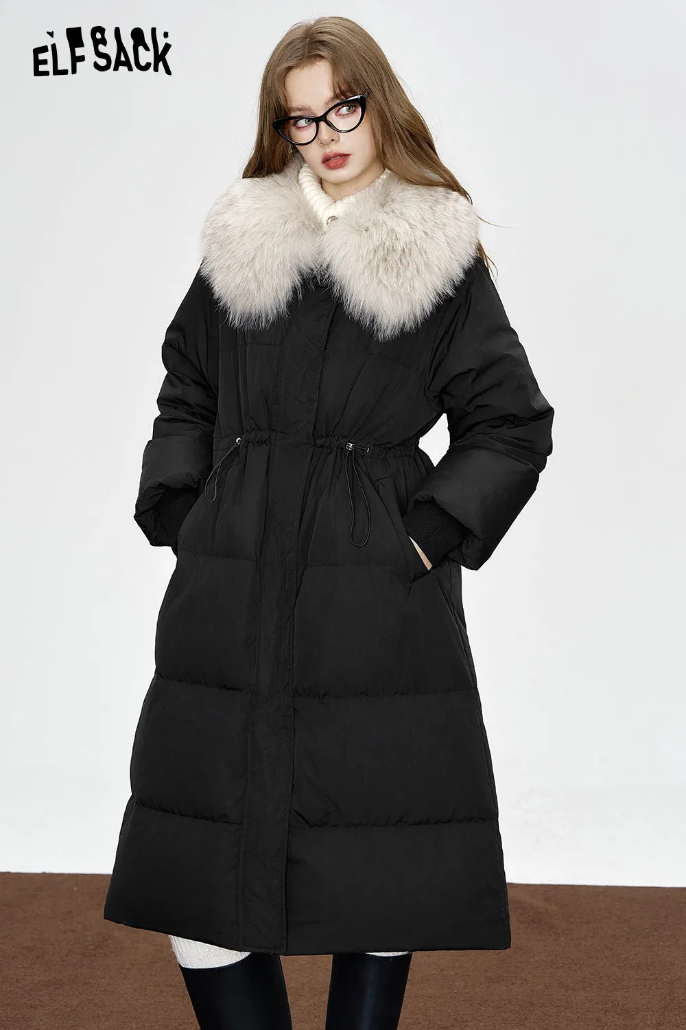 ELFSACK 2024 Winter New Arrivals Black mid-length down jacket for women Fake fur collar waist elegant coat