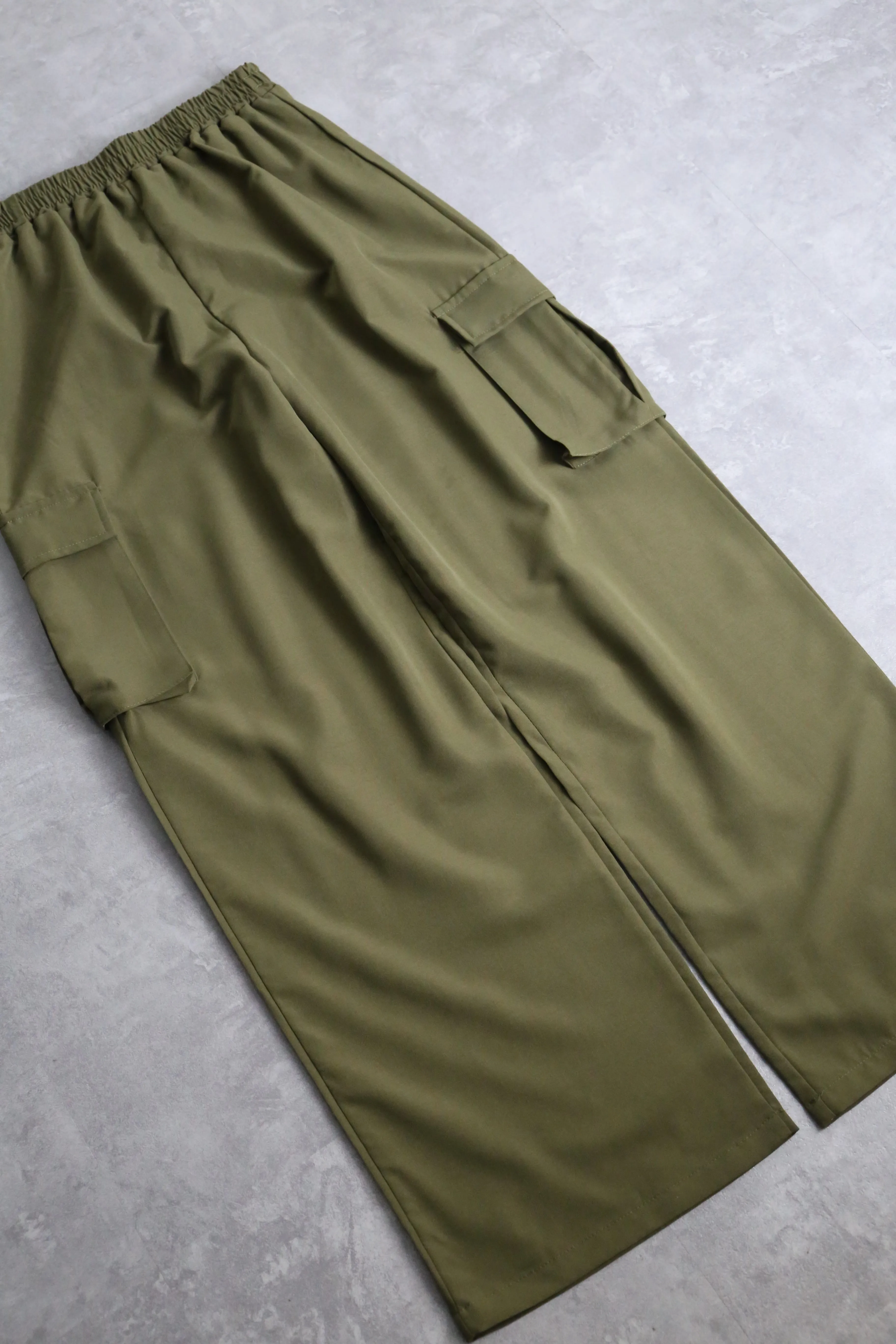 khaki easy cargo pants