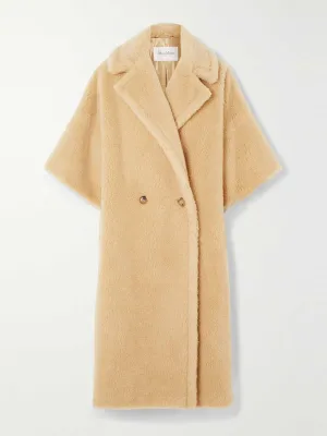 Oversized coat with short sleeves